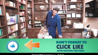 Tiny Bookworm Blonde