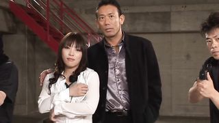 Shizuka Minami enjoys a thick hard sausage