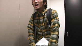 Honami Isshiki and Alice Mizuno please a guy