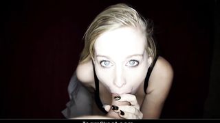 Blonde Bitch Loves Peen