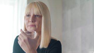 Hot 'N Cold - Lucretia K