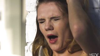 Butterflies In My Stomach - Elina De Leon