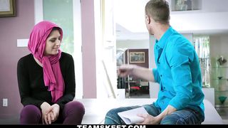 Horny Hijab Sweetie Unveils Her Asshole