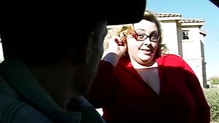 BBW Real Estate Agent Fucked on Cam