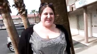 Cute Plumper Jelli Bean Likes to Tease