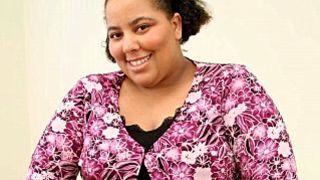 Hefty Taylor Spreads For a Cock