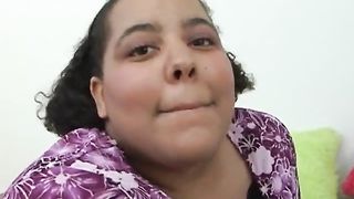 Hefty Taylor Spreads For a Cock